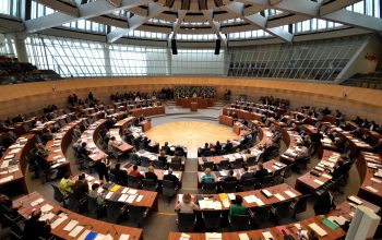 Ein Foto vom Plenarsaal des Landtags NRW.